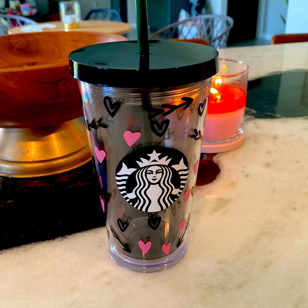 2016 Starbucks Valentines tumbler